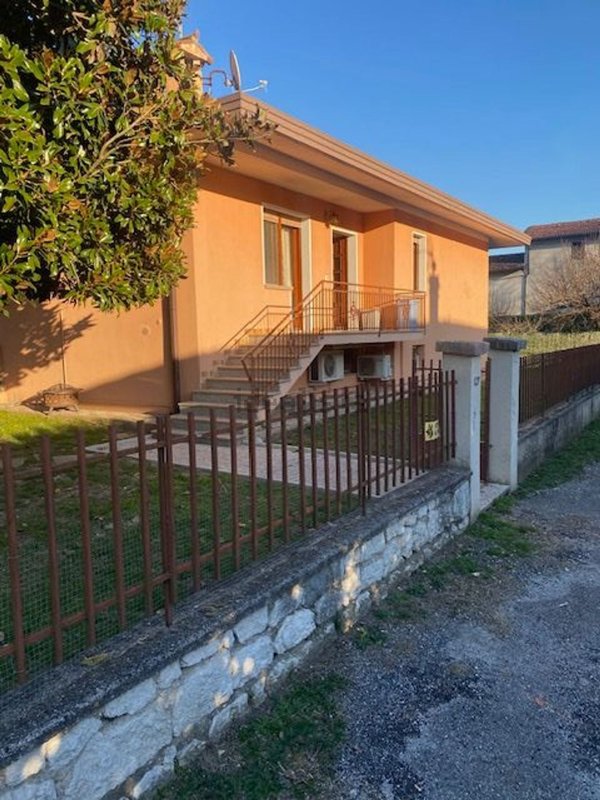 casa indipendente in vendita a Polcenigo in zona San Giovanni