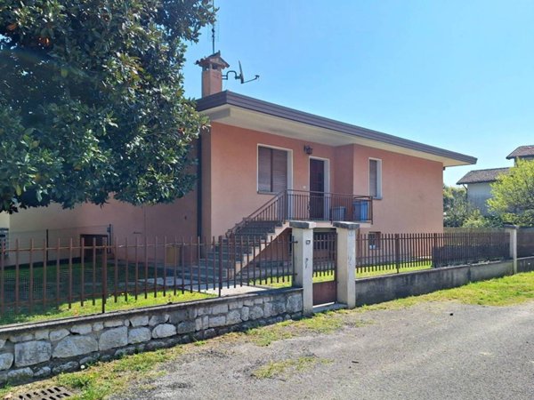 casa indipendente in vendita a Polcenigo in zona San Giovanni