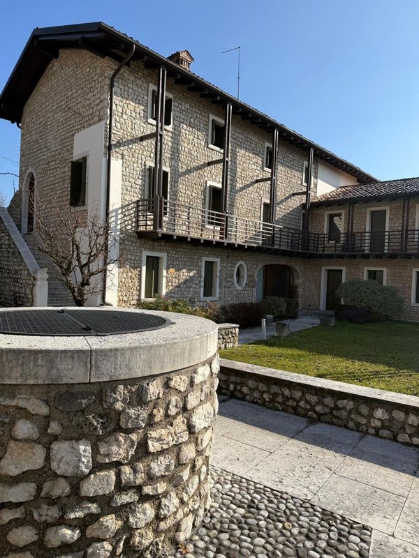 appartamento in vendita a Polcenigo