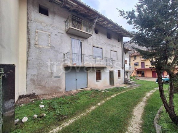 casa indipendente in vendita a Polcenigo