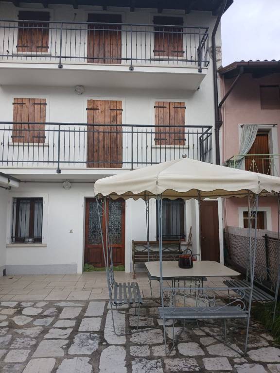 casa indipendente in vendita a Polcenigo in zona Mezzomonte