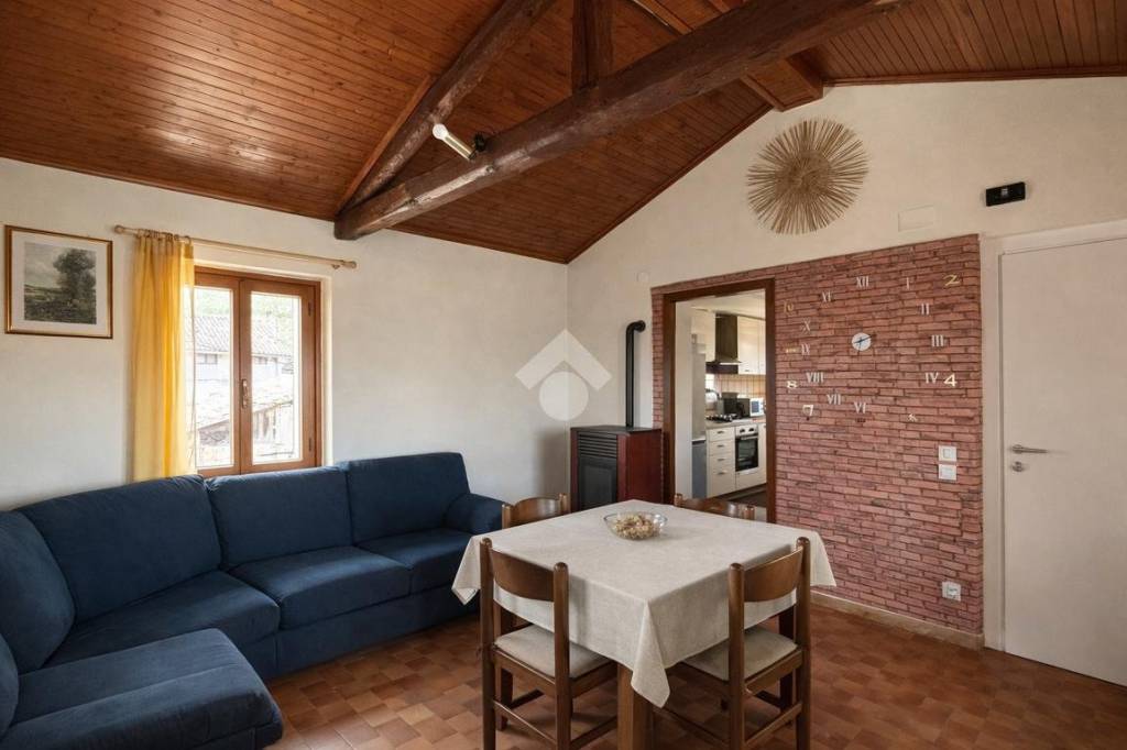 appartamento in vendita a Polcenigo