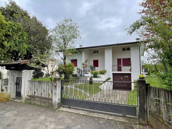 casa indipendente in vendita a Polcenigo in zona San Giovanni