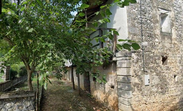 appartamento in vendita a Polcenigo in zona Gorgazzo