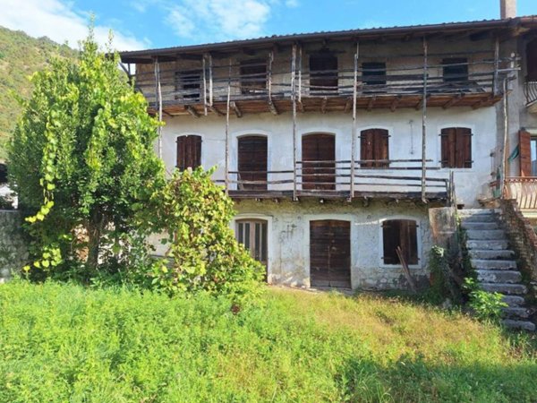 casale in vendita a Polcenigo in zona Range