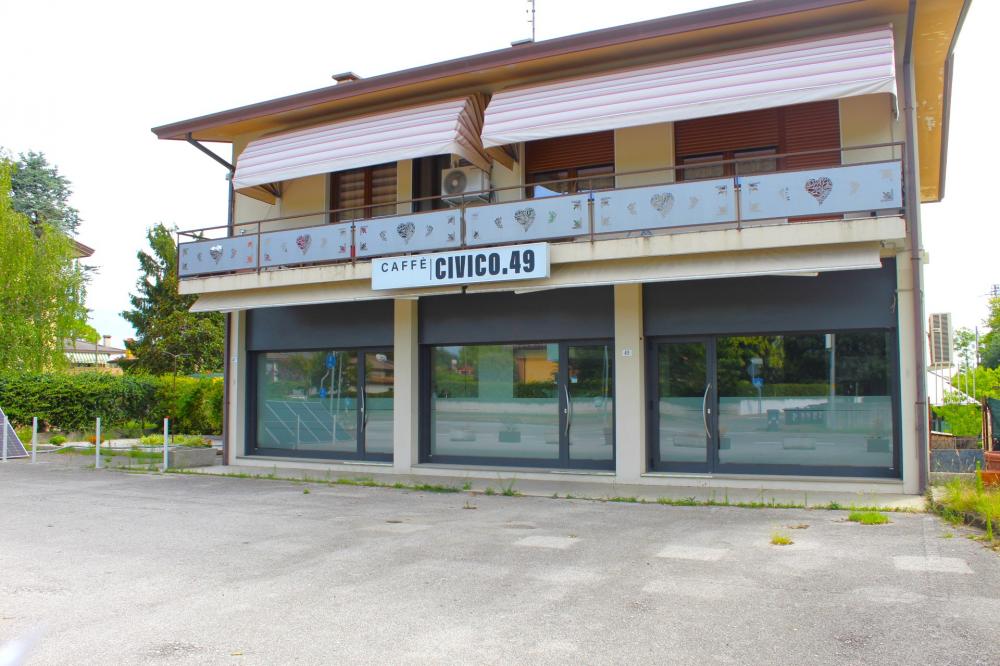negozio in vendita a Porcia