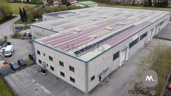 locale di sgombero in vendita a Porcia in zona Pieve