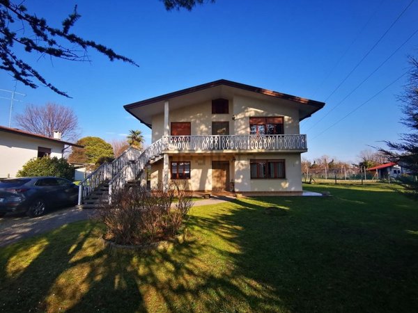 casa indipendente in vendita a Porcia
