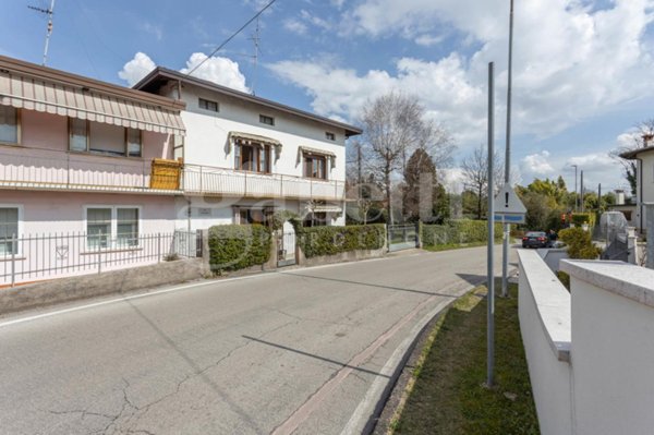 casa indipendente in vendita a Porcia