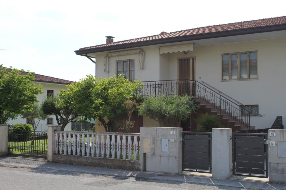 casa indipendente in vendita a Porcia