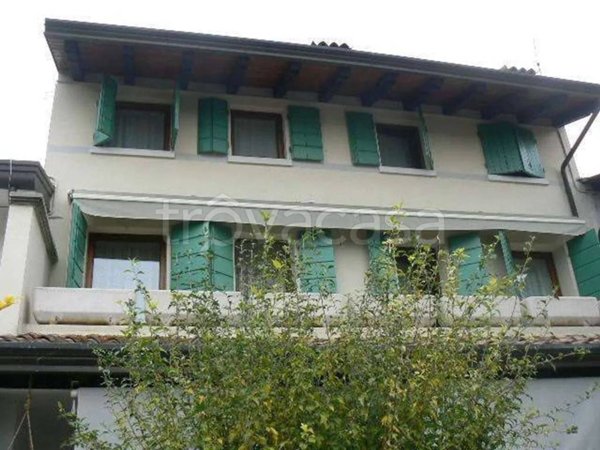 casa indipendente in vendita a Porcia