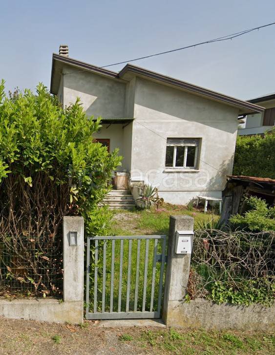 casa indipendente in vendita a Porcia