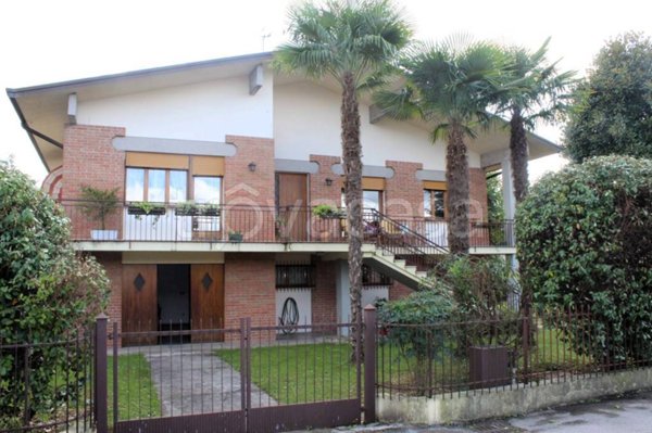 casa indipendente in vendita a Porcia