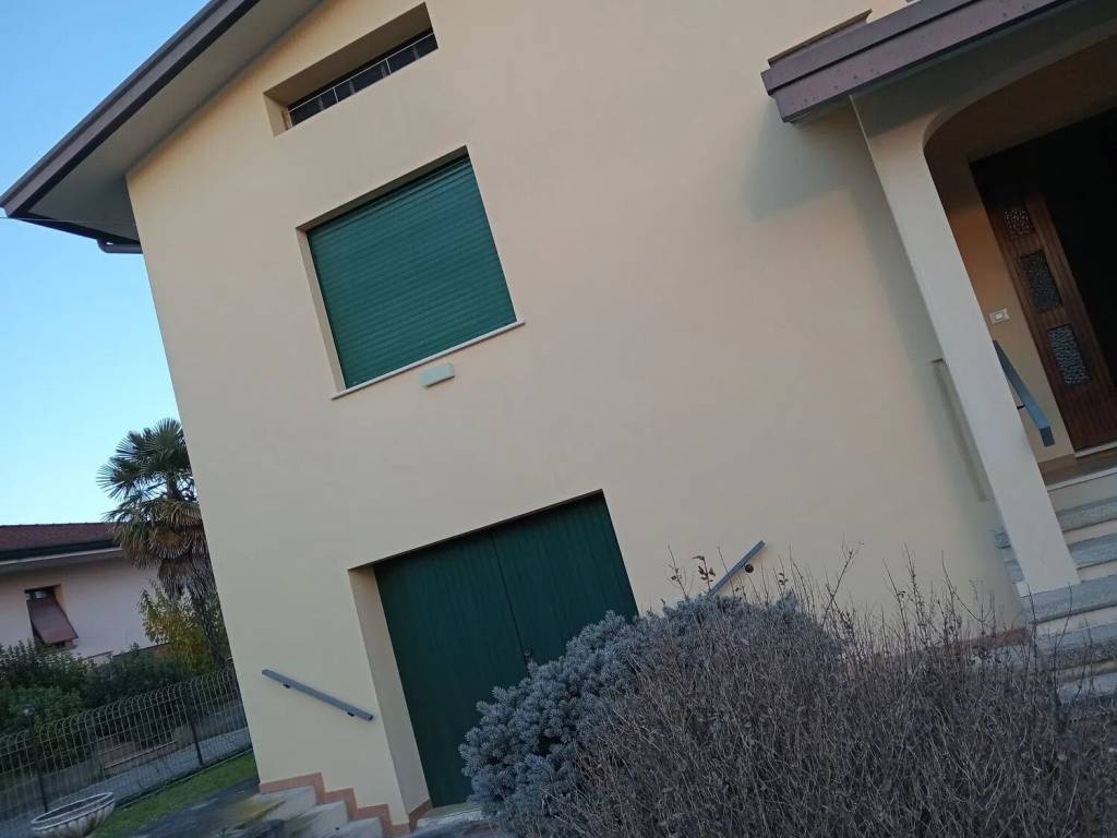casa indipendente in vendita a Porcia in zona Pieve