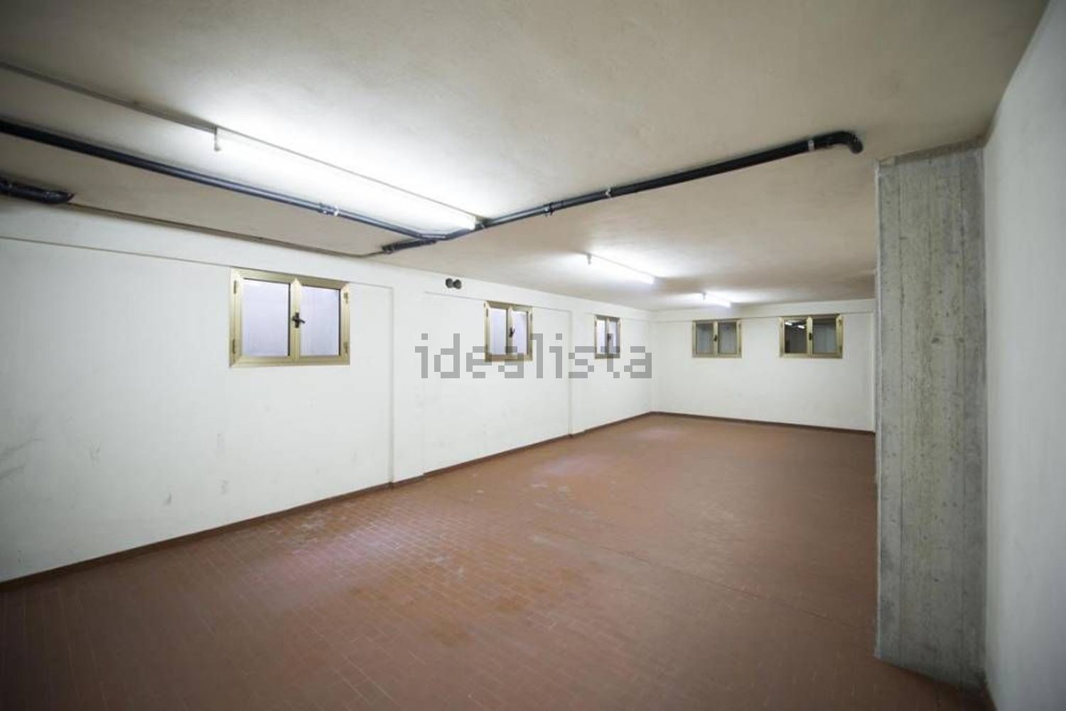 locale di sgombero in vendita a Porcia