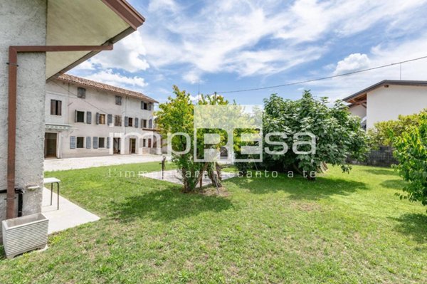 casa indipendente in vendita a Porcia in zona Rorai Piccolo