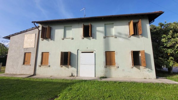 casa indipendente in vendita a Porcia