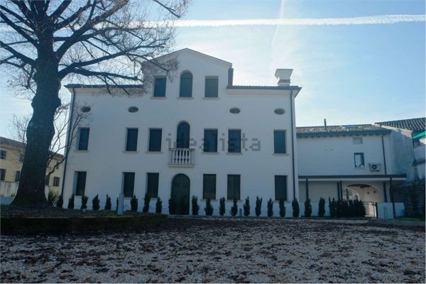 casa indipendente in vendita a Porcia