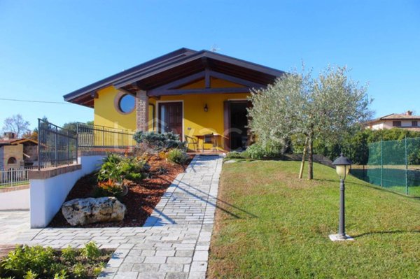 casa indipendente in vendita a Porcia