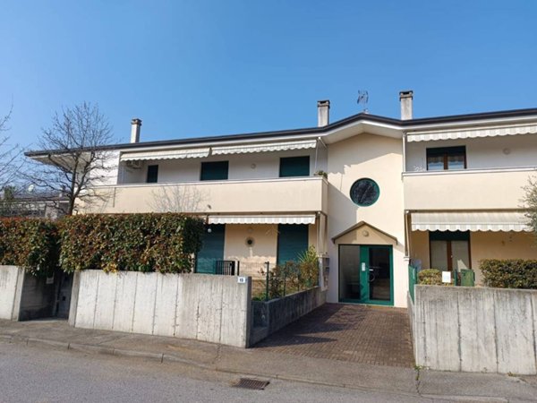 appartamento in vendita a Porcia in zona Sant'Antonio