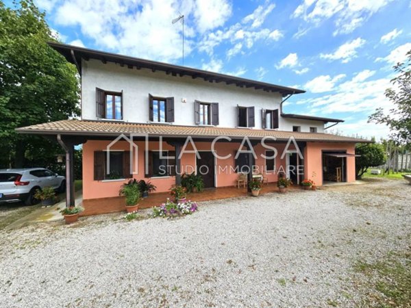 casa indipendente in vendita a Porcia