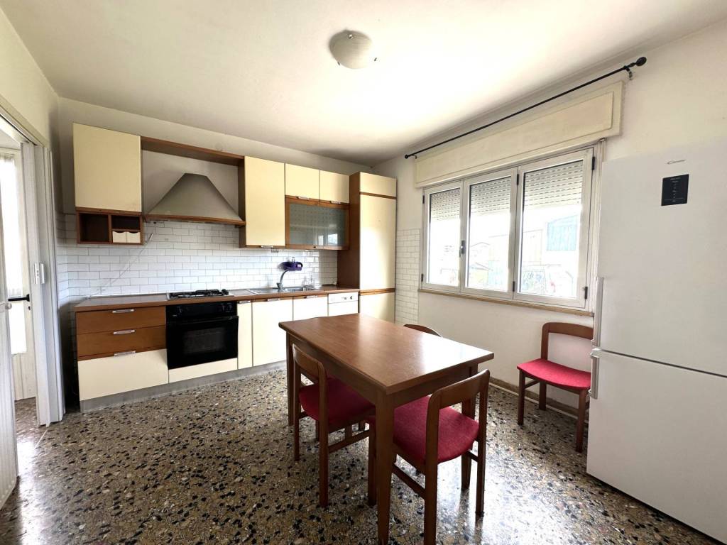 appartamento in vendita a Porcia in zona Rorai Piccolo