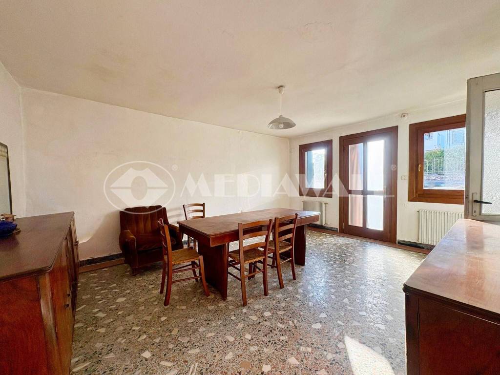 casa indipendente in vendita a Porcia