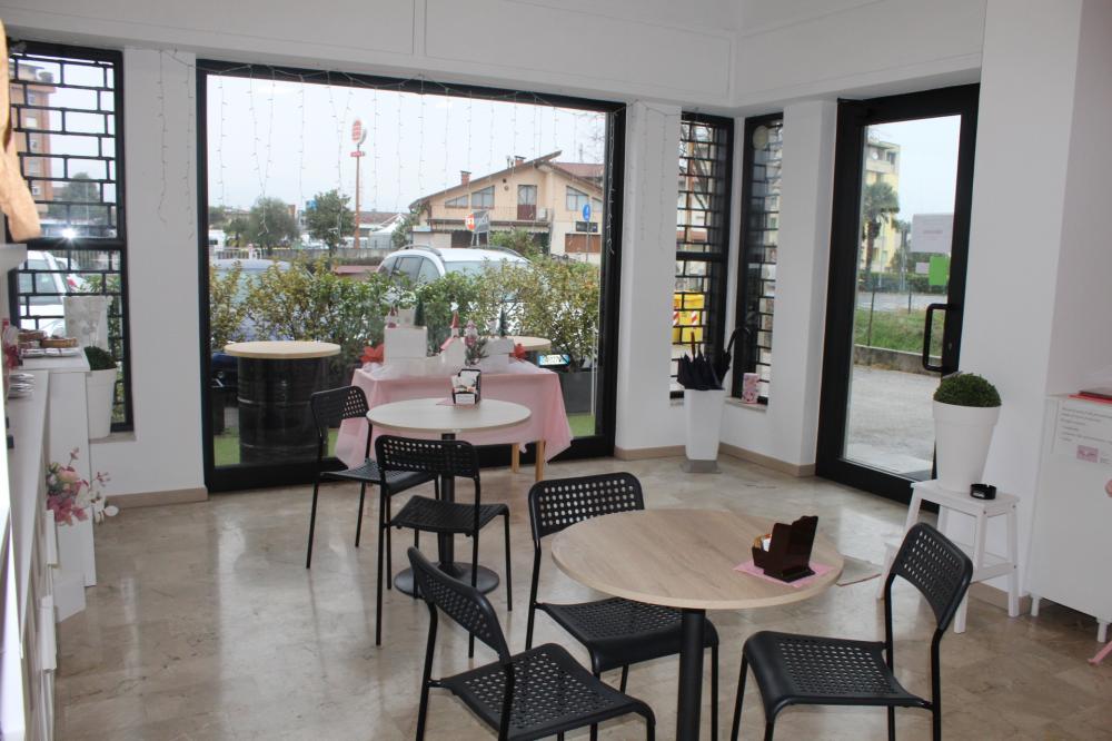 negozio in vendita a Porcia