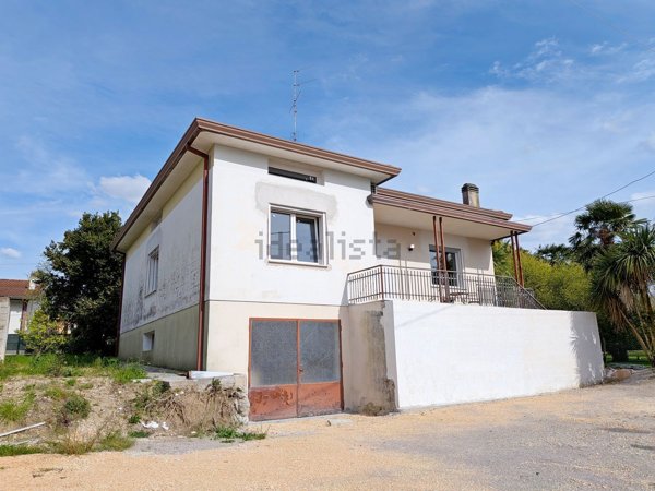 casa indipendente in vendita a Porcia