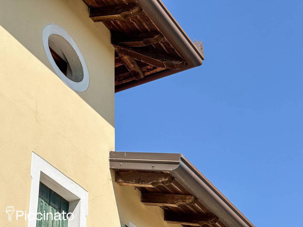 casa indipendente in vendita a Porcia