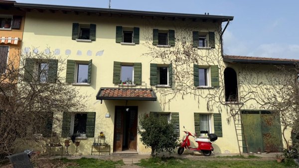casa indipendente in vendita a Porcia in zona Palse