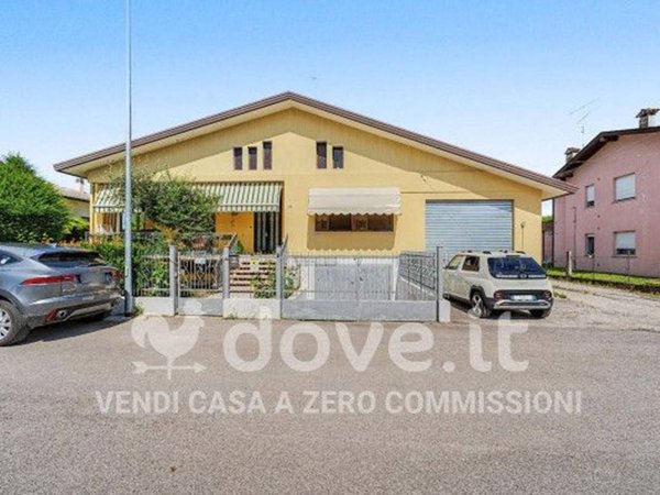 casa indipendente in vendita a Porcia