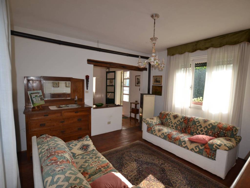 casa indipendente in vendita a Porcia in zona Palse