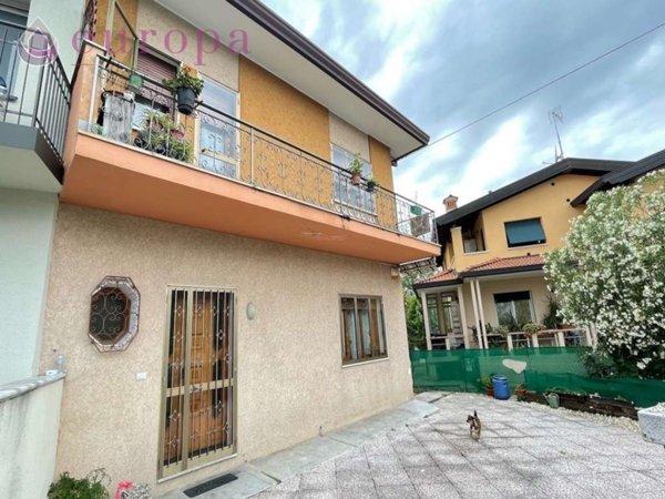 casa indipendente in vendita a Pordenone in zona Rorai Grande