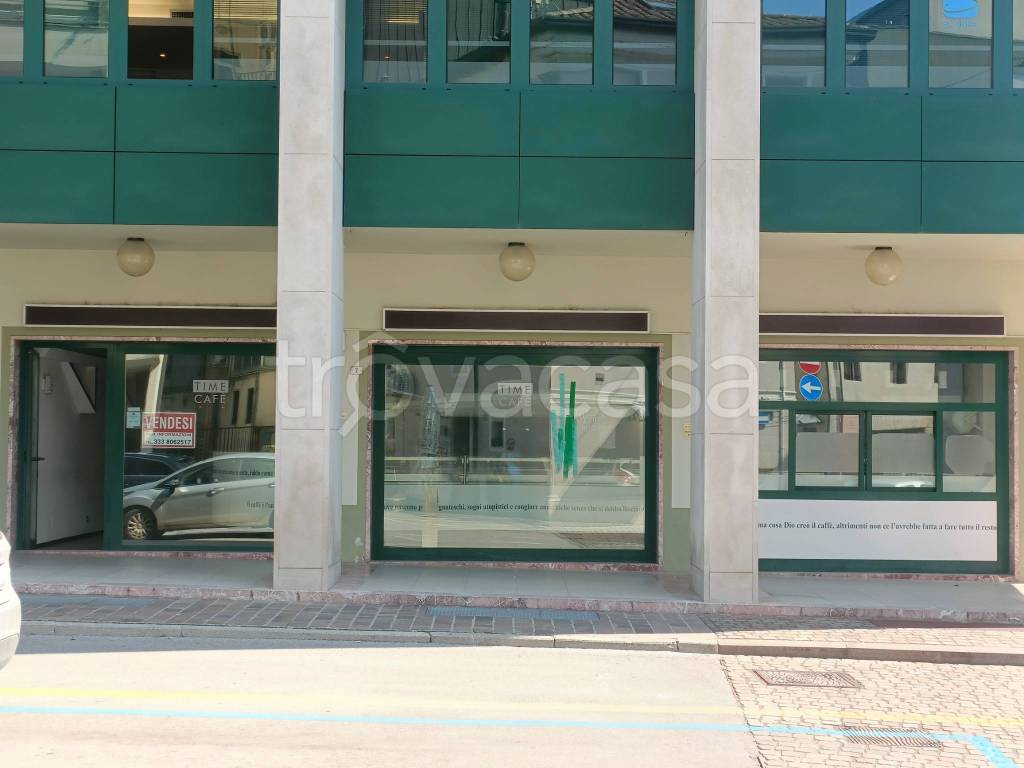 trivano in vendita a Pordenone