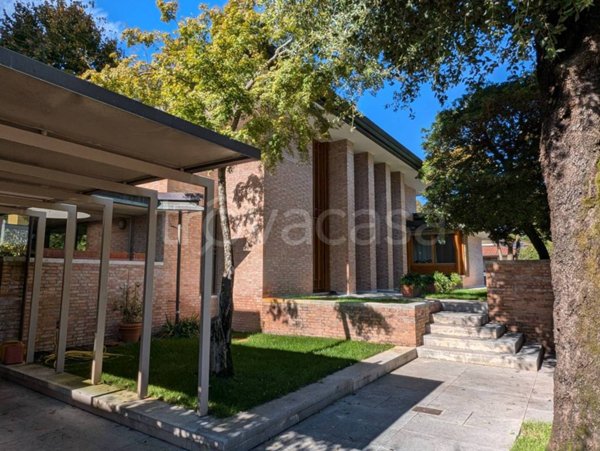 casa indipendente in vendita a Pordenone