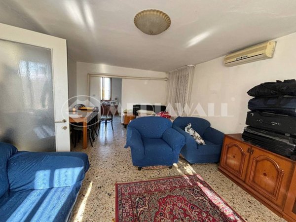 casa indipendente in vendita a Pordenone in zona Borgomeduna