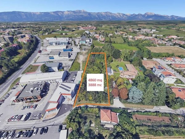 terreno agricolo in vendita a Pordenone in zona Torre