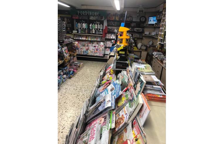 negozio in vendita a Pordenone