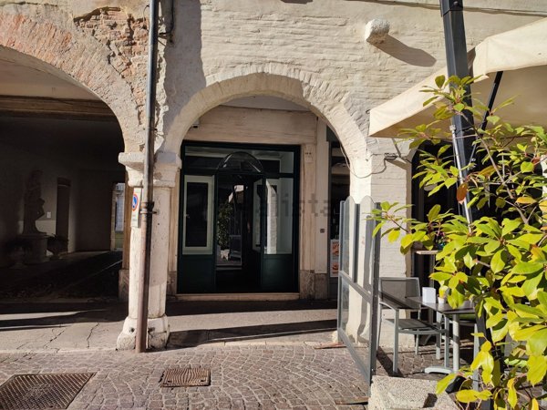 negozio in vendita a Pordenone