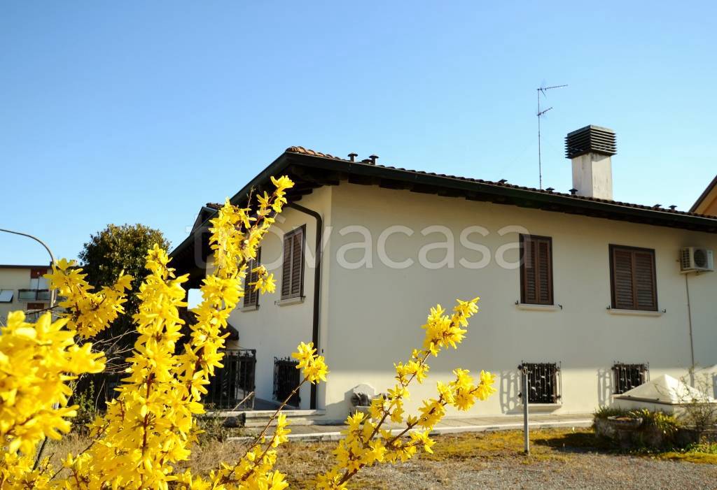 casa indipendente in vendita a Pordenone in zona Torre