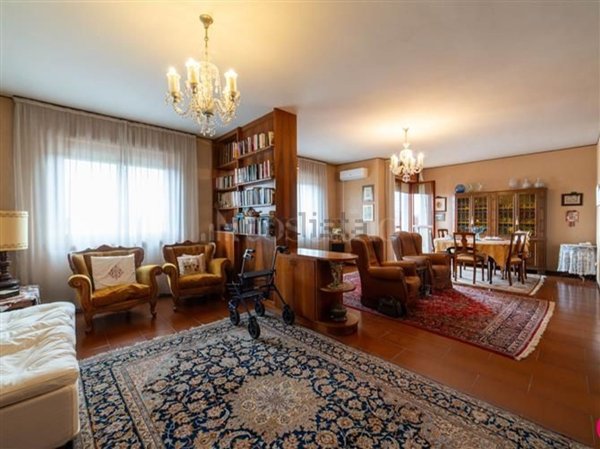 casa indipendente in vendita a Pordenone in zona Rorai Grande