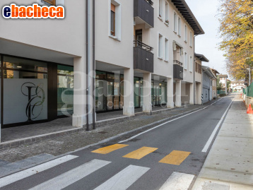 negozio in vendita a Pordenone in zona Torre