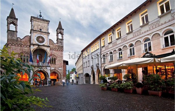 negozio in vendita a Pordenone