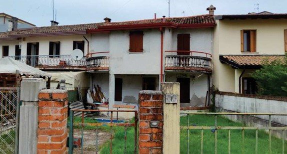 casa indipendente in vendita a Pordenone in zona Torre