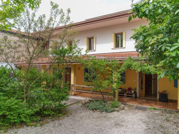 casa indipendente in vendita a Pordenone in zona Torre