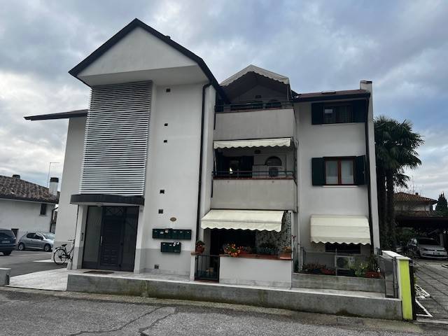 intera palazzina in vendita a Pordenone in zona Torre