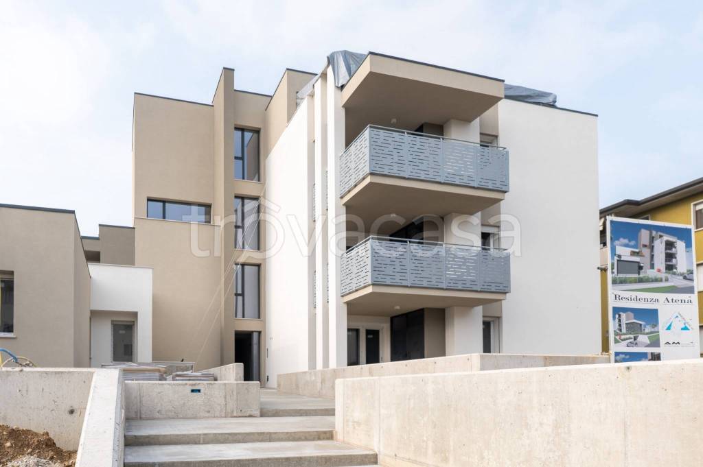 appartamento in vendita a Pordenone in zona Rorai Grande