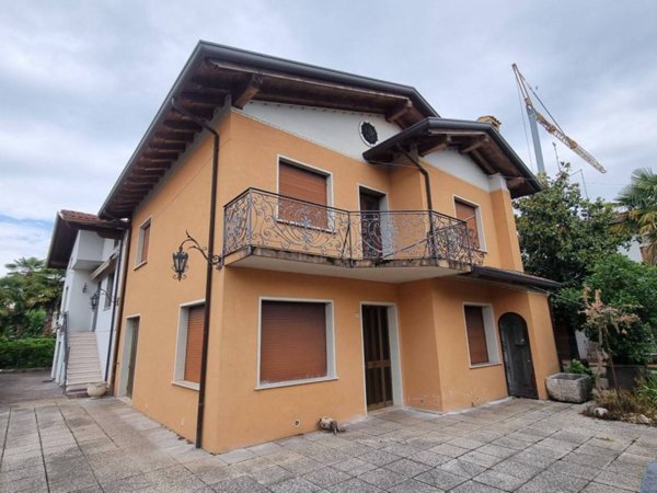 casa indipendente in vendita a Pordenone in zona Rorai Grande