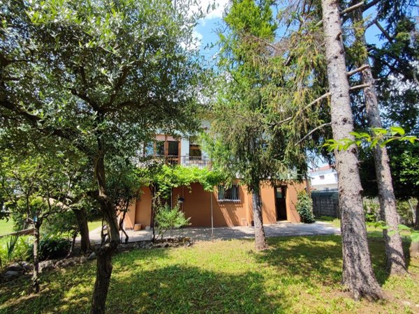casa indipendente in vendita a Pordenone